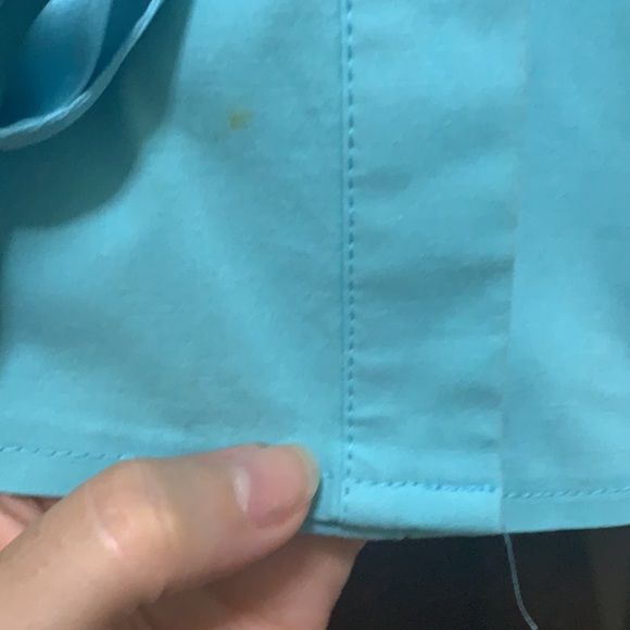 2B Bebe Ruffle Botton Down Top - Picture 5 of 7